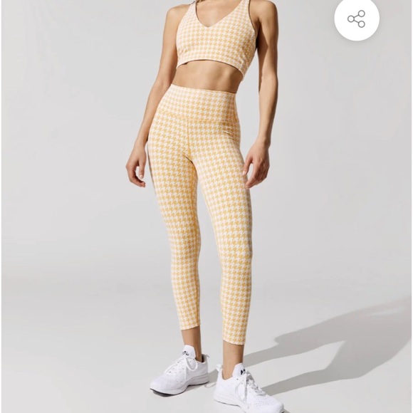 Carbon38 Pants - Carbon38 Houndstooth Jacquard 7/8 Leggings  & X-Back Sports Bra/ Apricot & White